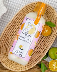 แชมพูสมุนไพรธรรมชาติเมเปิลประเทศไทย250มล. ป้องกันรังแคผมแข็งแรงและนุ่มสลวยสำหรับผู้ชายและผู้หญิง - Product Image 2