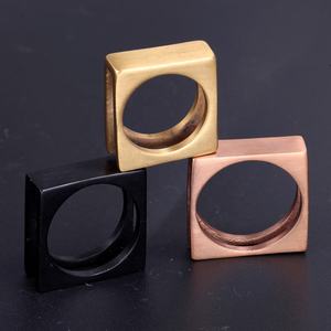 <span class=keywords><strong>Anillo</strong></span> <span class=keywords><strong>de</strong></span> acero inoxidable con logotipo personalizado para <span class=keywords><strong>hombre</strong></span>, sortija <span class=keywords><strong>de</strong></span> <span class=keywords><strong>sello</strong></span> pulido, Color plateado, cuadrado, clásico - Product Image 1