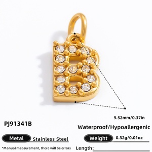 Collier et bracelet pour femme en acier inoxydable plaqué or 18 carats, étanche, fait main, avec pendentif lettre et breloques tendance - Product Image 6