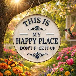 Divertente targa in metallo da giardino, con scritta 'This Is My Happy Place', stile rustico vintage, da appendere per decorare patio, portico e giardino. - Product Image 1
