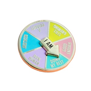 Vendita all'ingrosso Custom Decision Maker in metallo SPINNING smalto Pin con logo personalizzato - Product Image 1
