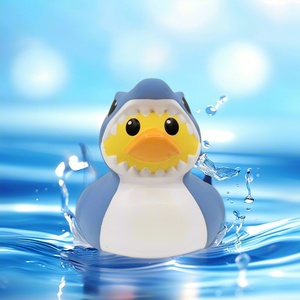 Logotipo personalizado Mini flotante PVC y plástico Navidad baño juguete pato diseño para bebés vacaciones flotante Animal juguete para jugar - Product Image 3
