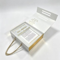Boîte cadeau de luxe avec impression dorée à chaud, avec poignée, boîte à rabat personnalisée pour présentoir
