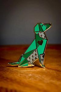 Kleurrijke Chinese fabrikant op maat ontworpen logo metalen zinken legering ijzeren spuitgietbadge broche pin zacht hard emaille revers pins - Product Image 4