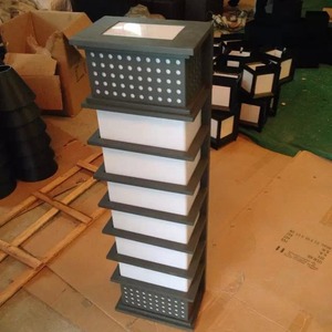 Lampe murale extérieure Redsheng carrée à LED avec diffuseur en polycarbonate, étanche, 110-240V, pour entrée d'hôtel - Product Image 3