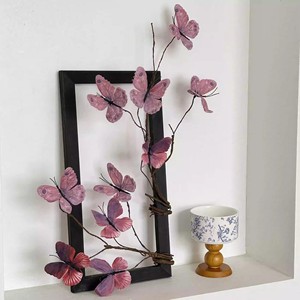 Timo Dead Branch Butterfly - Arte de pared enmarcado con ramo de decoración artificial de plástico, rojo oscuro, 5 cabezas - Product Image 3