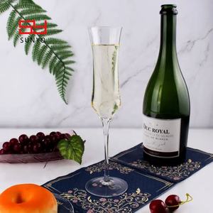 Claramente cristal personalizado forma de tulipán hecho a mano champán flauta copas champán para parejas conseguir Marri - Product Image 4