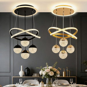 Lampadario Moderno <span class=keywords><strong>a</strong></span> LED con Sfere di Cristallo, Base <span class=keywords><strong>a</strong></span> Quadrifoglio Dorata, Quattro Sfere per Soggiorno, Sala <span class=keywords><strong>da</strong></span> Pranzo, <span class=keywords><strong>Camera</strong></span> <span class=keywords><strong>da</strong></span> <span class=keywords><strong>Letto</strong></span>, Lampada <span class=keywords><strong>a</strong></span> <span class=keywords><strong>Sospensione</strong></span> <span class=keywords><strong>da</strong></span> Soffitto - Product Image 1