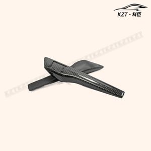 निसन उच्च गुणवत्ता वाले कार्बन फाइबर Gtr R35 2017 m17 ओम शैली फ्रंट फेंडर लोगो प्रतीक प्रतिस्थापन - Product Image 4