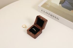Cajas para Anillos al por Mayor, Tamaños Pequeños y Grandes, Color Marrón Oscuro, con Tapa Deslizante Abatible, de Madera de Nogal y Bambú, para Exhibición y Almacenamiento - Product Image 4
