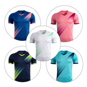 优质足球套装穿定制青年足球球衣男子足球训练球衣套装 - Product Image 3