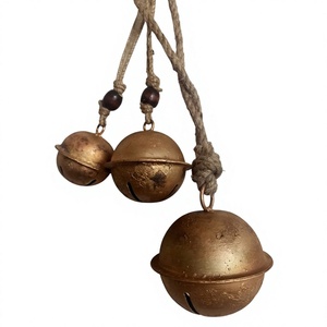 Campanas Colgantes de Metal para Navidad, Adorno Redondo para Árbol, Campana Dorada Hecha a Mano para Decoración del Hogar - Product Image 1