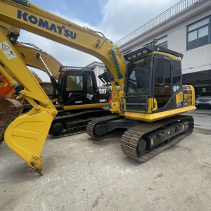 Excavatrice sur chenilles hydraulique KOMATSU PC130 d'occasion, 13 tonnes, matériel de construction - Product Image 3