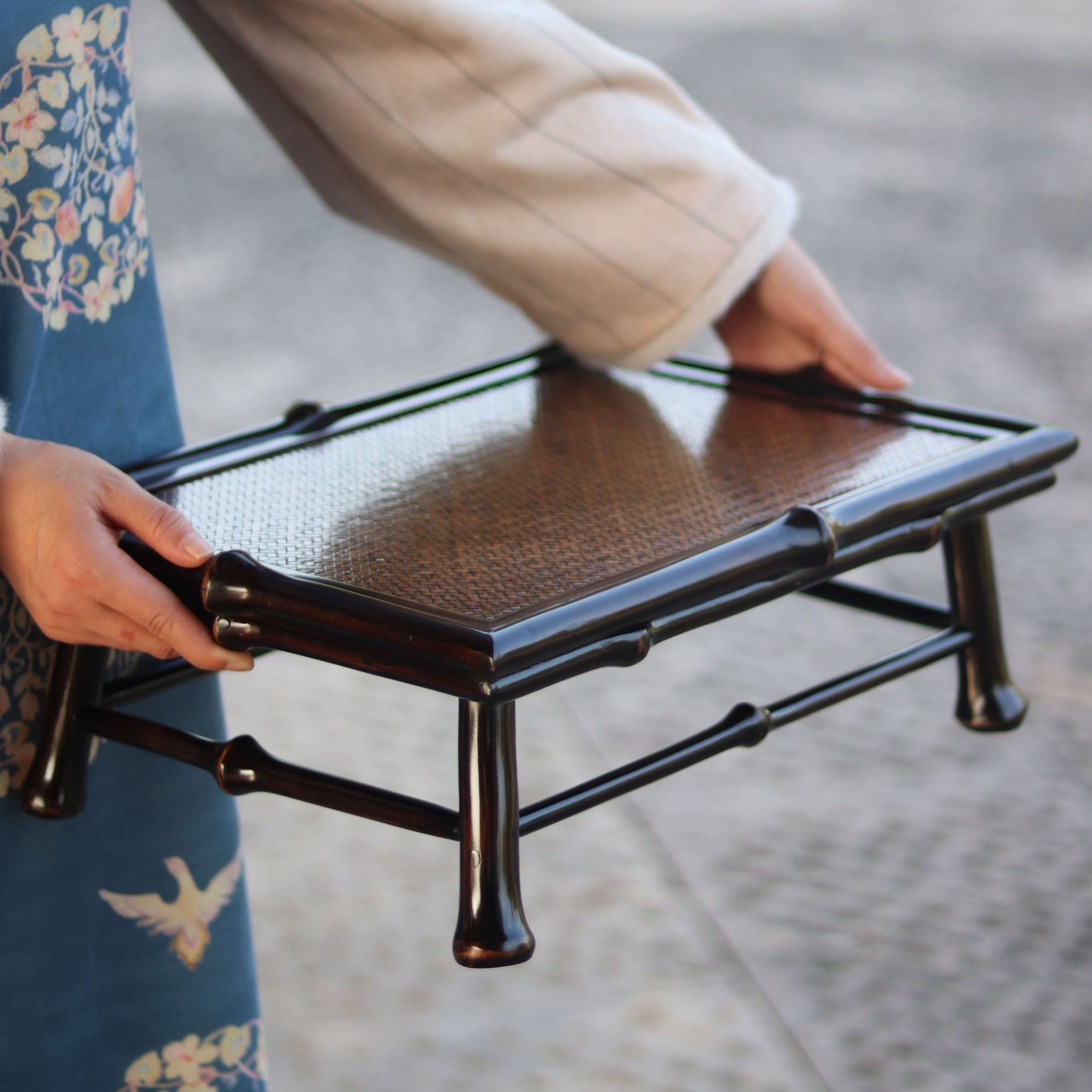 Bamboo lacquer table, size 42.32.15
