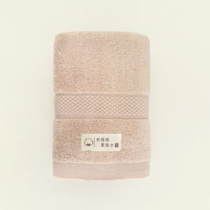 Vente en gros de serviettes de bain en coton biologique de haute qualité, blanches, personnalisées, grand format 70*140 cm, pour adultes, fabriquées en Chine - Product Image 3