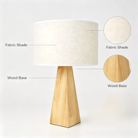 Lampe de table élégante en bois de style nord-européen avec base en bois et abat-jour en tissu de lin pour hall d'entrée ou maison
