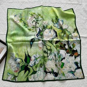 Alta calidad único barato personalizado cuadrado impreso satén poliéster seda bufanda Bandana - Product Image 6