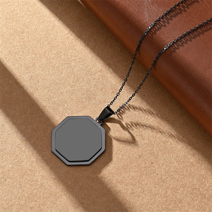 จี้สแตนเลสสตีลสลักชื่อส่วนตัว รูปหัวใจ วงกลม หรือแปดเหลี่ยม  สร้อยคอจี้เปล่า  ของขวัญเครื่องประดับแบบกำหนดเองสำหรับเธอ/เขา - Product Image 6