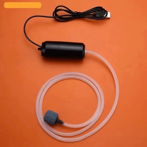 Pompe à oxygène pour aquarium portable mini USB rechargeable en plastique écologique 5L Pompe à air silencieuse Sacs Fournitures pour aquarium Salon - Product Image 5