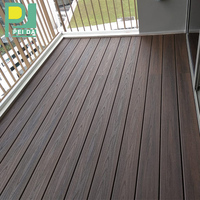 Terrasse et revêtement de sol en bois-plastique composite moderne, imperméable, pour extérieur - ignifuge, antidérapant, durable, durée de vie de 25 ans