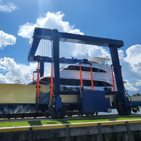 Équipement de levage mobile marin, capacité de levage de 30 à 1200 tonnes, hauteur de levage maximale de 20 m, cabine avec télécommande pour le stockage et l'entretien des bateaux