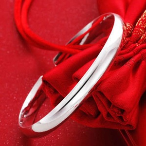 กำไลข้อมือเงินชุบแบบเปิดสำหรับผู้หญิง ยี่ห้อ Weihua - Product Image 2