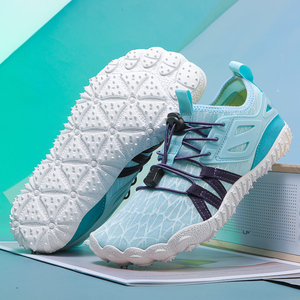 Chaussures aquatiques antidérapantes pour couples, chaussures d'eau respirantes et à séchage rapide pour l'extérieur - Product Image 6