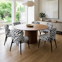 Fauteuil d'appoint rembourré en tissu de qualité commerciale avec pieds en métal noir pour hôtel et îlot de cuisine