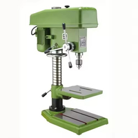 Machine de taraudage de forage vertical pour une utilisation dans diverses industries de transformation et machine de taraudage de traitement de chantier