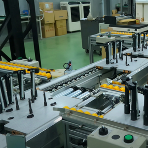 Precision Lifting Unit for Double Speed Chain Conveyor System enabling Directional Change for Complex Assembly Flow Solutions - Product Image 1