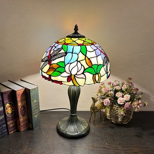 Lámpara de Techo LongHuiJing con Pantalla de Vidrio Estilo Europeo, Diseño de Libélula, Multicolor Mediterráneo, 12 Pulgadas, LED, Ajustable y Flexible - Product Image 2
