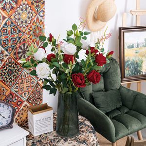 ดอกกุหลาบกำมะหยี่ประดิษฐ์ CallaFloral สามหัว สีขาว ชมพู แดง สำหรับตกแต่งงานแต่งงานและบ้าน สไตล์อินส์ - Product Image 1