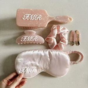 Mantella <span class=keywords><strong>per</strong></span> Parrucchiere in Acetato Rosa con Logo Personalizzato OEM/ODM - Regalo di Alta Qualità <span class=keywords><strong>per</strong></span> la Cura dei Capelli <span class=keywords><strong>per</strong></span> Donne - Product Image 2