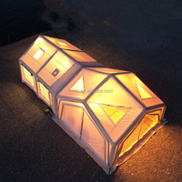 Grande tente gonflable à double couche, imperméable, quatre saisons, avec trois chambres pour le camping familial en plein air
