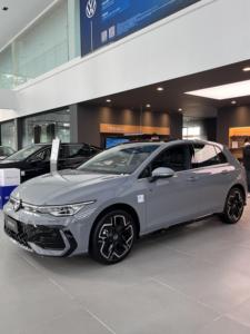 Nouveau Modèle 2025 <span class=keywords><strong>Volkswagen</strong></span> Golf 8.5 Berline 300TSI R-Line, Offre Exceptionnelle en Algérie avec Conduite à Gauche, Boîte de Vitesses Automatique et Sièges en Cuir - Product Image 2