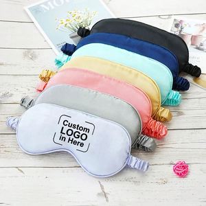 Masque de sommeil en satin Ys866 personnalisé en gros avec étiquette privée, masque pour les yeux en soie réglable, motif cadeau événementiel - Product Image 1
