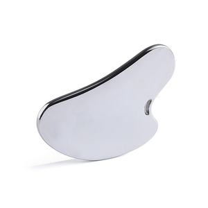Herramienta de Masaje GuaSha de Metal con Forma Irregular para Cara, Cuello y Cuerpo, con Logotipo Personalizado, en Oferta - Product Image 6