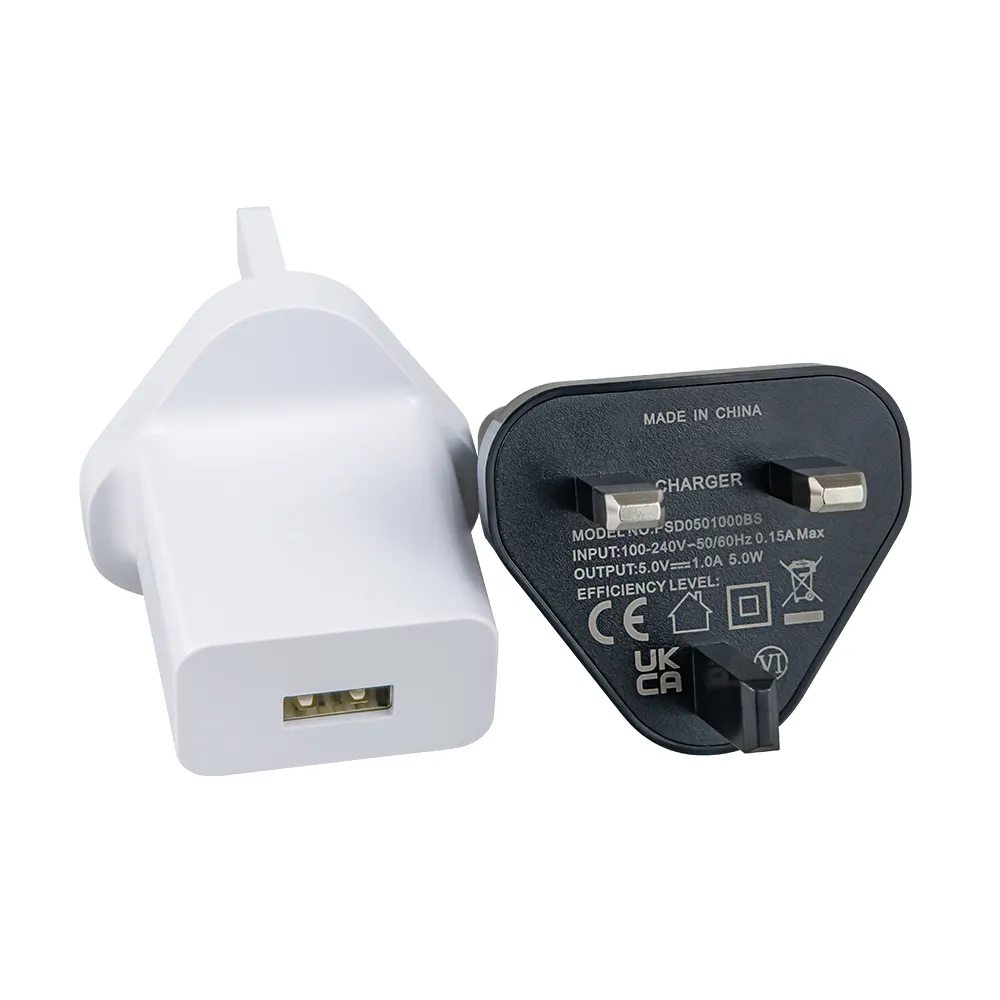 Fabrik Großhandel UKCA zertifiziert UK 3 Steckplug 5 W USB-Wandladeadapter 5 V 1 A USB-Ladegerät UK Stecker