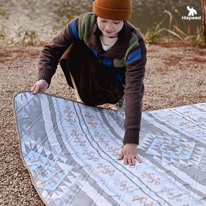 Tapete de Picnic Plegable Impermeable HISPEED, Material XPE, Diseño a Cuadros, Personalizable, 2x2m, Grueso, Antiarena, para Picnic y Barbacoa - Product Image 5