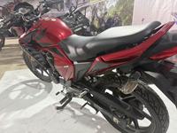 Motocicleta Usada Phantom 150cc EFI de Gasolina, Tipo Street Bike, con Luces LED y Tablero LCD