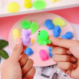 Balles Squishy Animaux Mignons Personnalisées : Jouets à Presser Doux et Confortables pour Soulager le Stress - Product Image 5