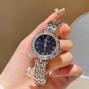 Reloj de pulsera de cuarzo minimalista para mujer, con bisel delgado de diamantes de imitación, reloj de moda para mujer, ideal para fiestas, uso diario o como regalo. - Product Image 1
