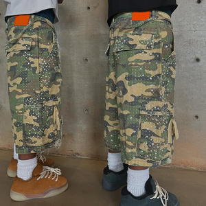 DiZNEW <span class=keywords><strong>Jeans</strong></span> <span class=keywords><strong>Corti</strong></span> Personalizzati di Tendenza per Uomo 2025 Nuovi Arrivi Streetwear Casual Moda Pantaloni Larghi Camo Jorts con Strass - Product Image 3