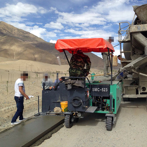 Macchine Efficienti per la <span class=keywords><strong>Pavimentazione</strong></span> <span class=keywords><strong>Stradale</strong></span>: Nuove Finitrici Flessibili per Calcestruzzo con Componenti Essenziali - Pompa e Motore - Product Image 1