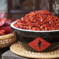 Flocons de piment rouge concassé de qualité supérieure, granulométrie grossière 5-8 mesh, échelle de piquanté moyenne 15000-22000 SHU, vente en gros en vrac, directement de l'usine, OEM, marque privée