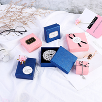 Boîte à bijoux en papier velours sur mesure avec ruban et logo personnalisé pour emballage de mariage
