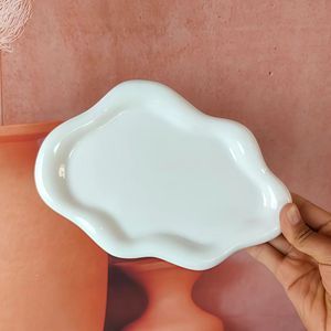 Plateau à bijoux en forme de nuage blanc, argenté électrolytique, minimaliste, pour rangement et ornement décoratif, idéal comme cadeau personnel - Product Image 2