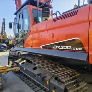 รถขุดมือสอง Doosan DX300LC-9C ขนาด 30 ตัน ราคาถูก พร้อมมอเตอร์และปั๊ม รุ่นปี 2022 นำเข้าจากเกาหลี - Product Image 6