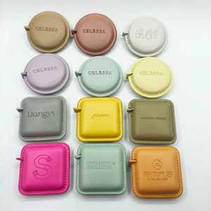 Ruban à mesurer miniature en cuir personnalisé avec logo d'entreprise et coffret cadeau - Product Image 6