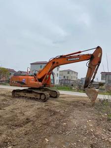 Excavatrice sur chenilles d'occasion Doosan très abordable, modèles DH215, DX225LCA, DX300LCA, DH220 et DH225 disponibles - Product Image 4